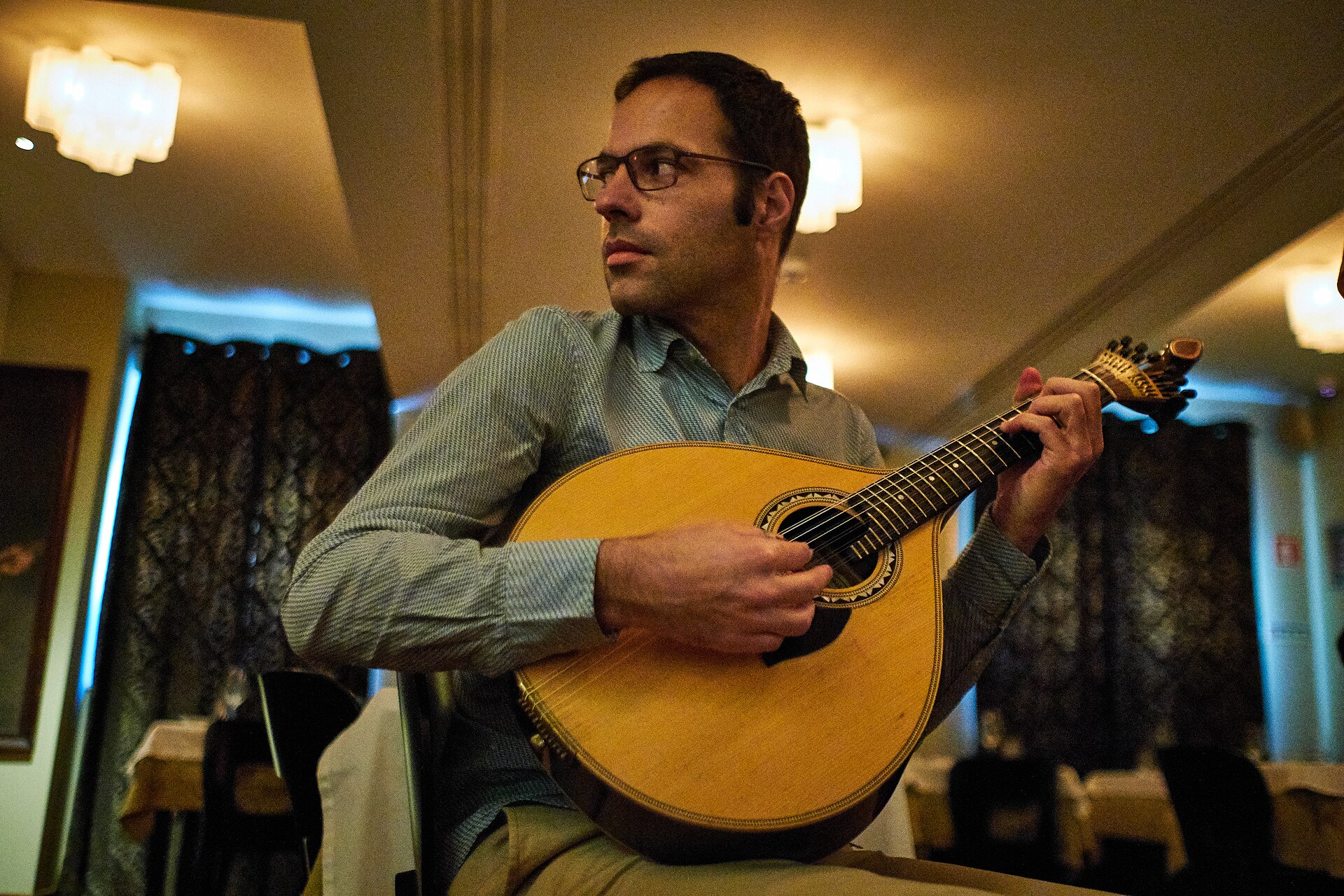 Portugisisk gitarr och fado
