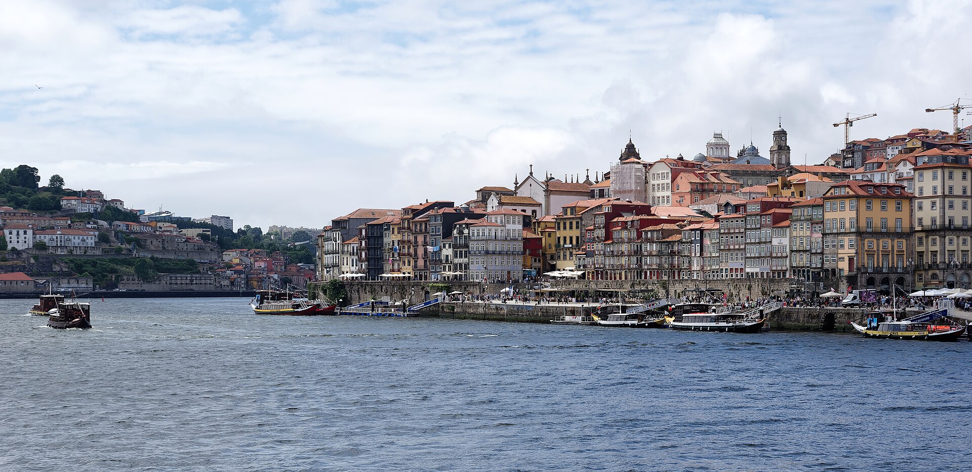 Ribeira i Porto vid Douro